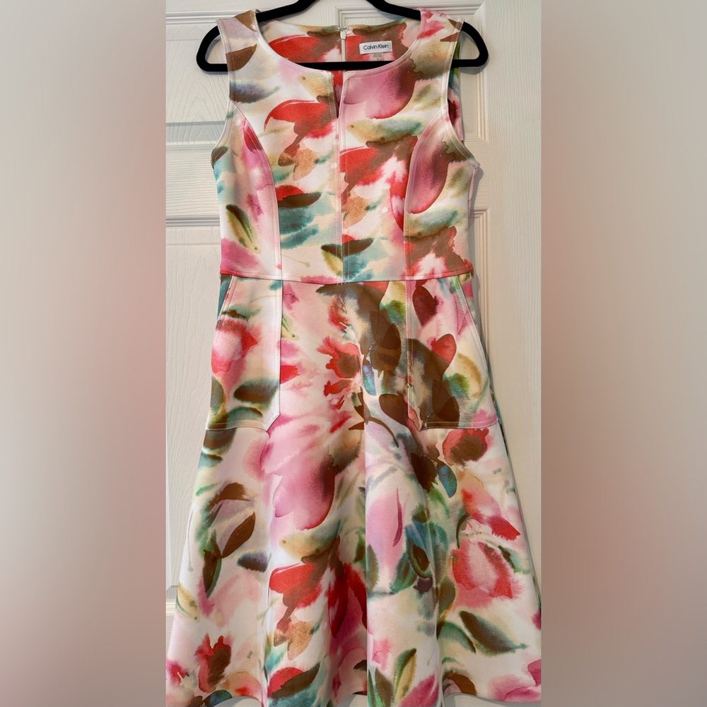 Calvin Klein Women's Sleeveless Split Neck Belted Crepe A-line Dress Size 8